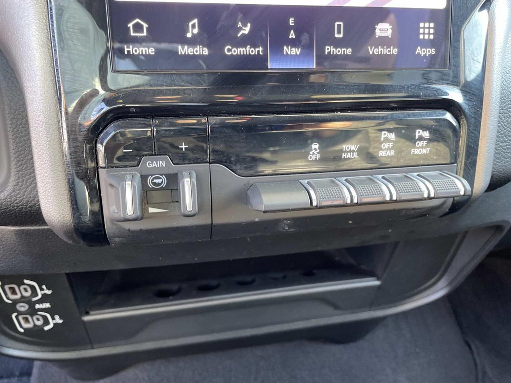 Used 2026 RAM 2500 Big Horn AWD/4WD image 48