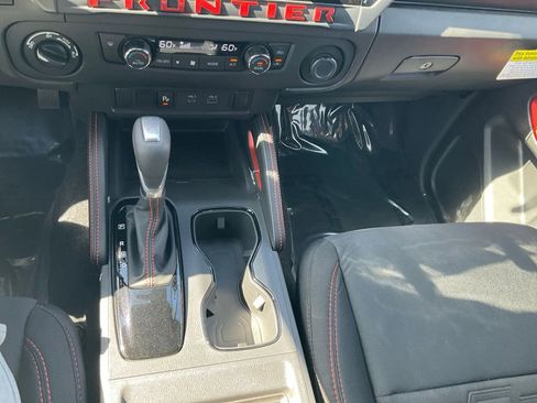 New 2025 Nissan Frontier PRO-4X w/ Black Accent Package image 23