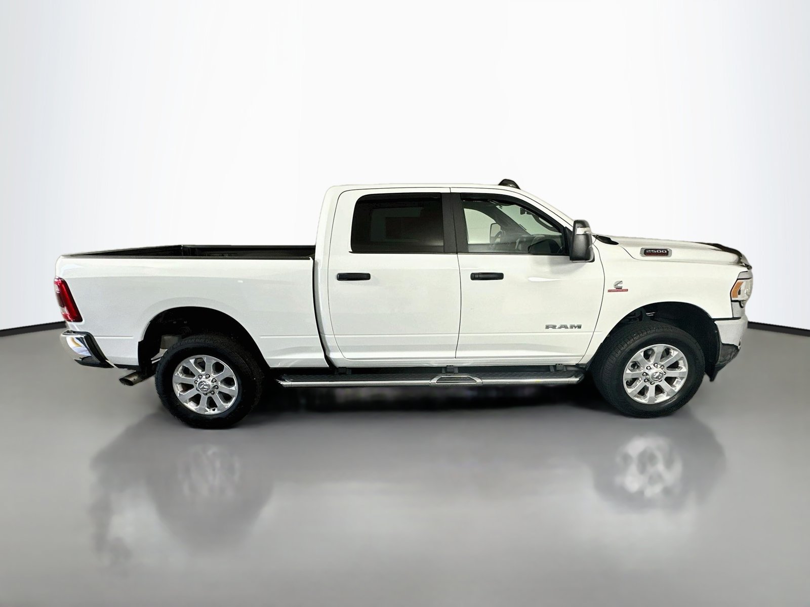Used 2023 RAM 2500 Big Horn w/ Level 1 Equipment Group AWD/4WD image 8