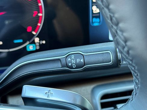 New 2025 Mercedes-Benz GLE 350 4MATIC image 16