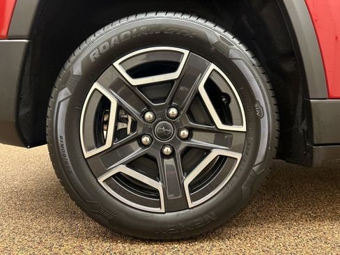 New 2026 Jeep Cherokee Laredo image 27