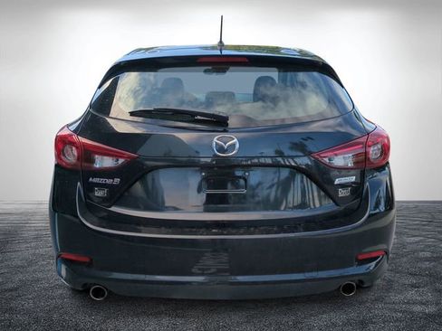 Used 2018 MAZDA MAZDA3 Touring FWD image 5