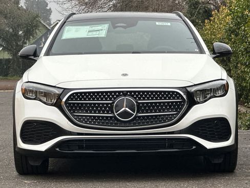 New 2026 Mercedes-Benz E 450 4MATIC All-Terrain Wagon image 8