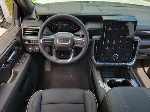 New 2026 GMC Yukon XL Elevation image 16