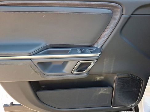 Used 2023 Rivian R1T Adventure AWD/4WD image 14