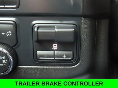 Used 2025 Chevrolet Suburban Z71 w/ Z71 Off-Road Package AWD/4WD image 36