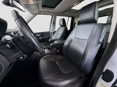 Used 2016 Land Rover LR4 HSE LUX image 12