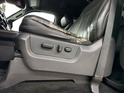 Used 2012 Ford F250 Lariat w/ Lariat Interior Pkg image 20