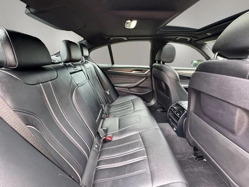 Used 2018 BMW 530i RWD image 18