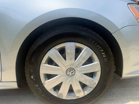 Used 2016 Volkswagen Jetta S FWD image 32
