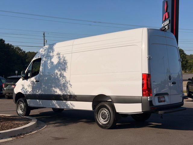Used 2025 Mercedes-Benz Sprinter 2500 image 8