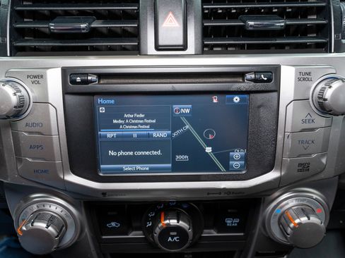 Used 2016 Toyota 4Runner SR5 image 14