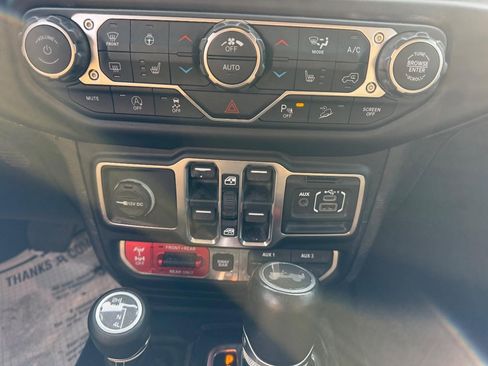 Used 2020 Jeep Wrangler Unlimited Rubicon AWD/4WD image 16