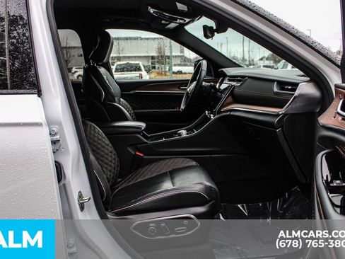 Used 2024 Jeep Grand Cherokee L Summit w/ Advanced Protech Group IV image 22