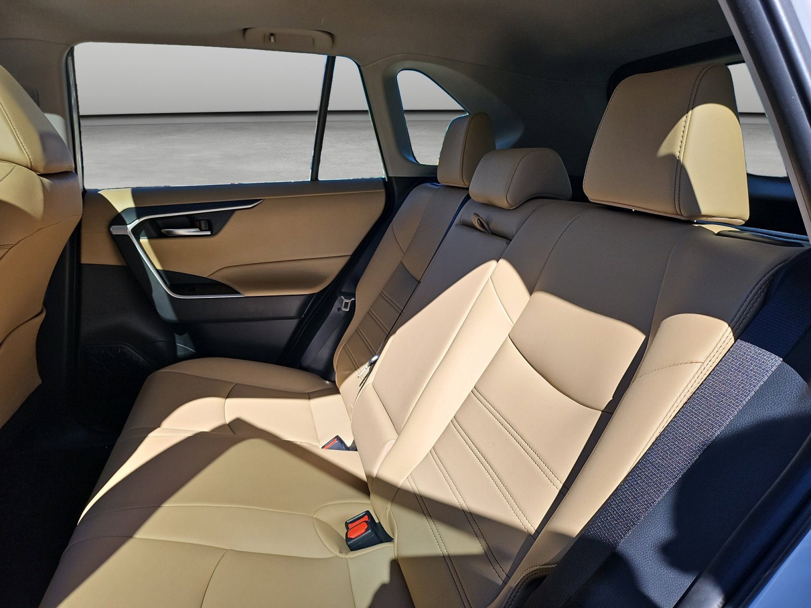 Used 2025 Toyota RAV4 XLE Premium w/ Weather Package FWD image 42