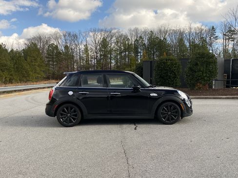 Used 2018 MINI Cooper S image 5