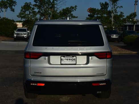 Used 2022 Jeep Wagoneer Series I RWD image 6