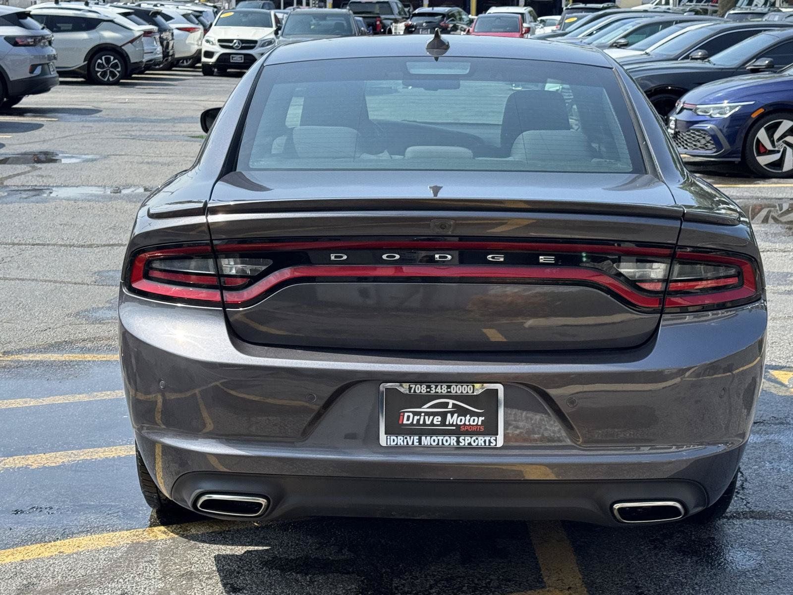 Used 2019 Dodge Charger SXT AWD/4WD image 6