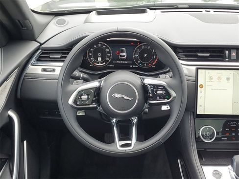 New 2026 Jaguar F-PACE R-Dynamic S image 29