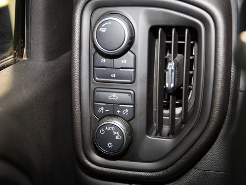 Used 2023 Chevrolet Silverado 2500 Custom w/ Custom Convenience Package image 22