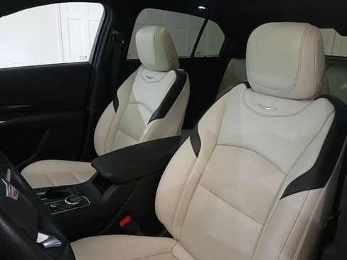 Certified 2023 Cadillac XT4 Sport AWD/4WD image 15