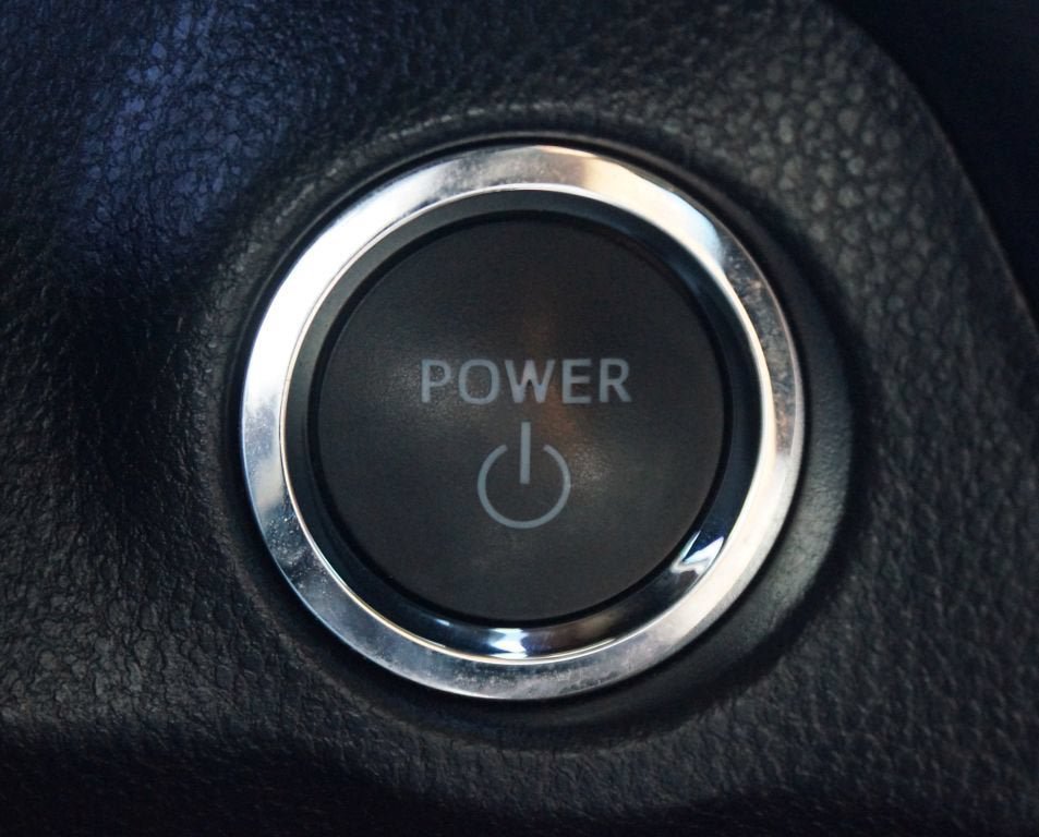Used 2025 Toyota RAV4 XLE w/ Convenience Package AWD/4WD image 8