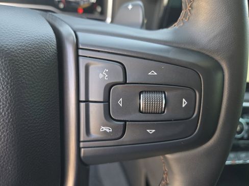 Used 2024 GMC Sierra 1500 AT4 w/ AT4 Premium Package AWD/4WD image 16