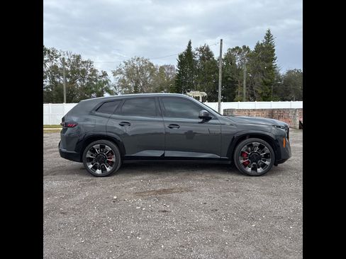 Used 2023 BMW XM image 1