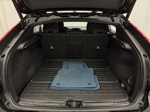 Used 2023 Volvo C40 P8 Recharge Ultimate image 35