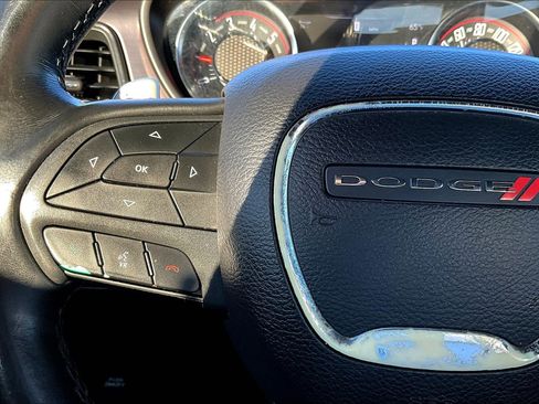 Used 2018 Dodge Challenger SXT image 19