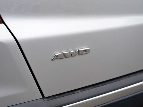 Used 2019 Cadillac XT5 Luxury AWD/4WD image 10
