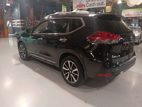 Used 2019 Nissan Rogue SL w/ Premium Package AWD/4WD image 12
