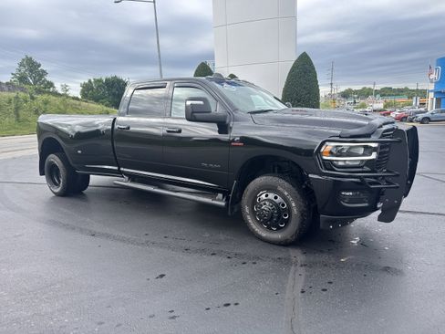 Used 2024 RAM 3500 Laramie w/ Night Edition AWD/4WD image 1