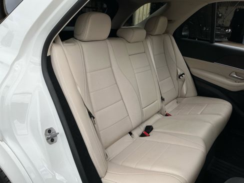 Used 2021 Mercedes-Benz GLE 350 4MATIC image 20