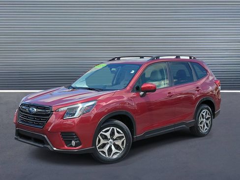 Used 2022 Subaru Forester Premium AWD/4WD image 1