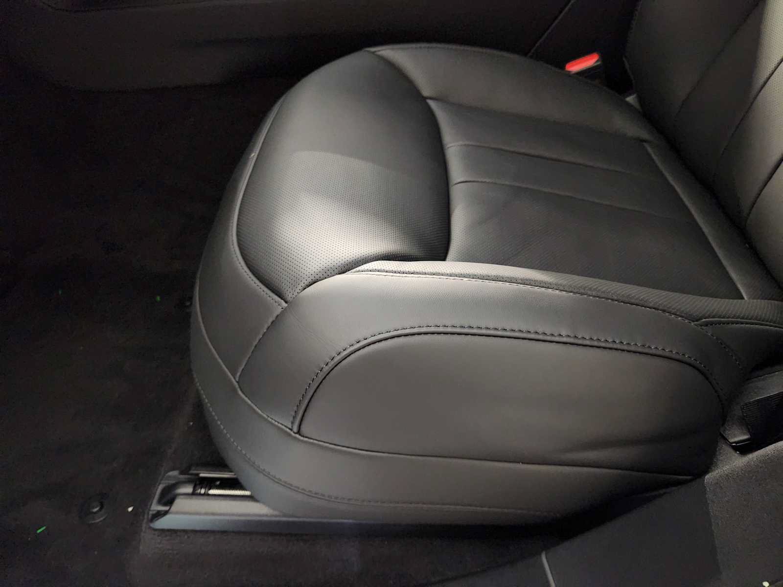New 2027 Land Rover Range Rover Sport SE AWD/4WD image 24