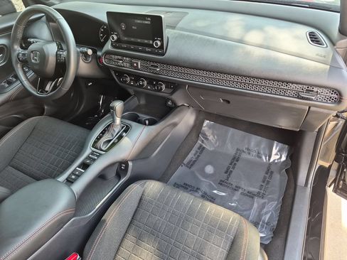 Certified 2024 Honda HR-V Sport image 31