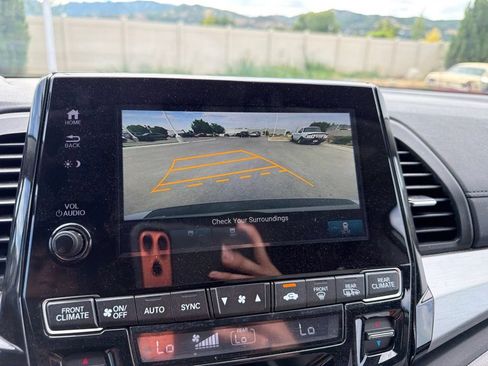 Used 2021 Honda Odyssey EX-L image 22