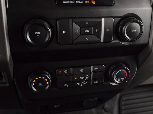 Used 2022 Ford F250 XL w/ Power Equipment Group image 23