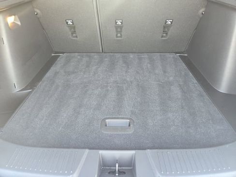 Used 2025 Chevrolet Trax RS w/ Sunroof Package image 33