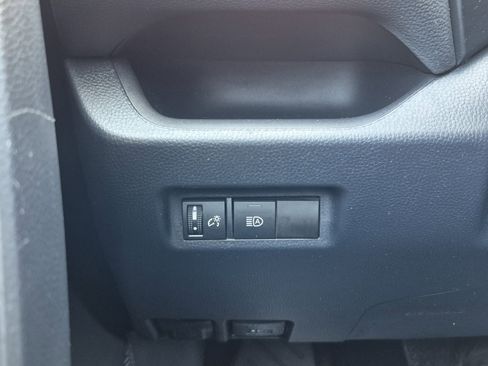 Certified 2023 Toyota RAV4 LE AWD/4WD image 36
