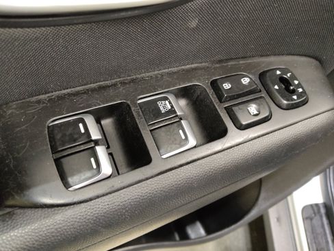 Used 2017 Kia Soul w/ Convenience Package image 27