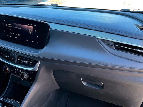 Used 2024 Buick Encore GX Sport Touring image 19