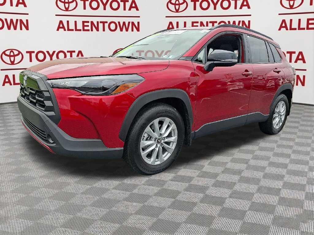 Used 2026 Toyota Corolla Cross LE w/ Moonroof Package AWD/4WD image 3