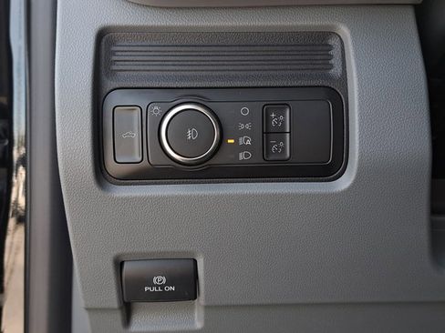 Used 2025 Ford F250 XL w/ STX Appearance Package image 25