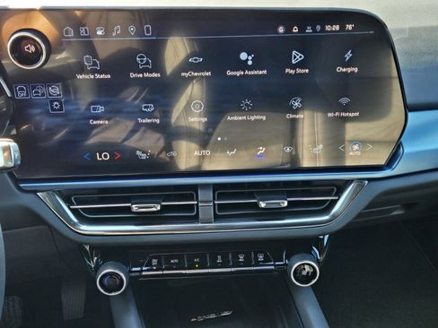 New 2026 Chevrolet Equinox EV LT image 13