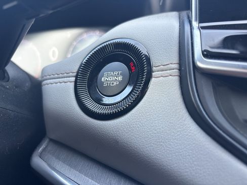 Used 2023 Jeep Compass Limited w/ Elite Group image 13