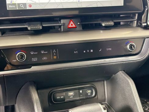 Used 2023 Kia Sportage EX FWD image 17