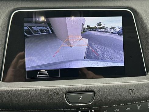 Used 2020 Cadillac XT4 Premium Luxury image 35