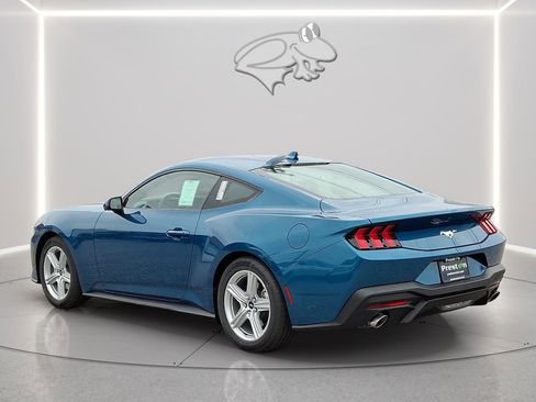 New 2026 Ford Mustang Coupe image 4